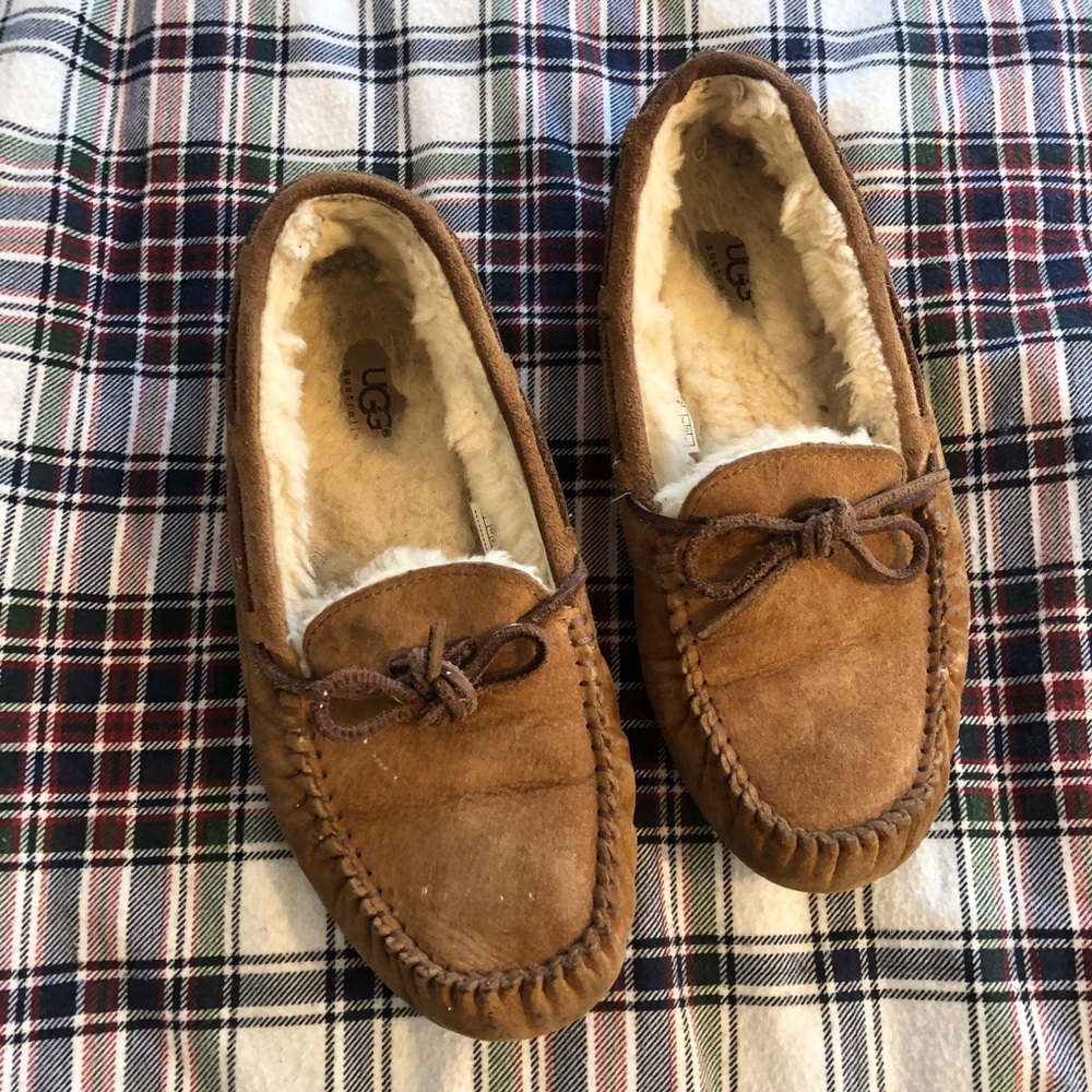 Ugg moccasin